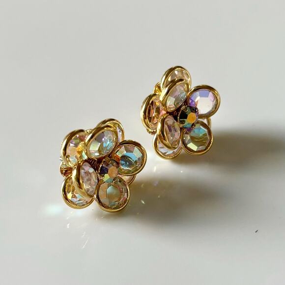 Vintage Austrian Crystal Floral Cluster Earrings Gold Tone Aurora Borealis - Picture 3 of 10